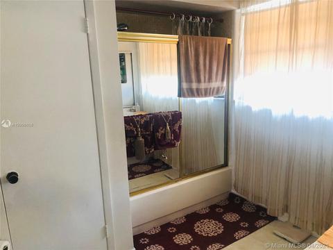 1824 W 73rd Pl, Hialeah, FL 33014 photo 14