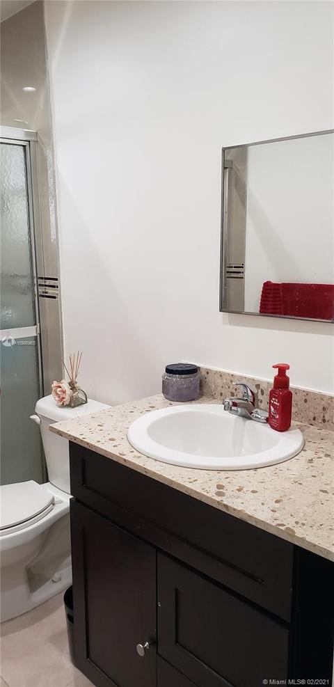 4061 E 3rd Ave, Hialeah, FL 33013 photo 33