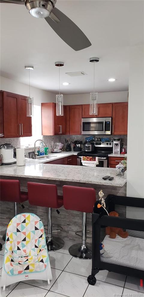 4061 E 3rd Ave, Hialeah, FL 33013 photo 9