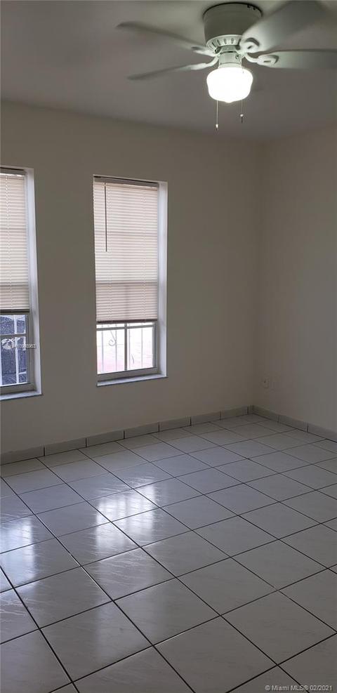 4061 E 3rd Ave, Hialeah, FL 33013 photo 35