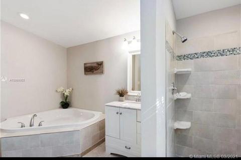 9715 Alsobrook Ave, Riverview, FL 33578 photo 5