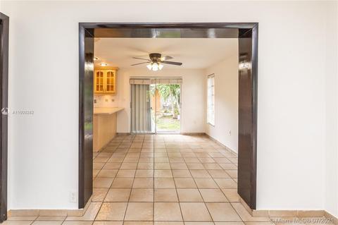 640 E 12th Pl, Hialeah, FL 33010 photo 10
