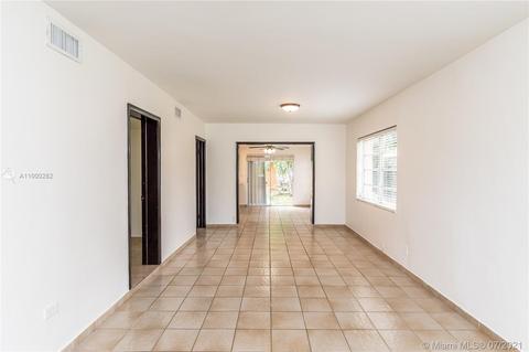 640 E 12th Pl, Hialeah, FL 33010 photo 7