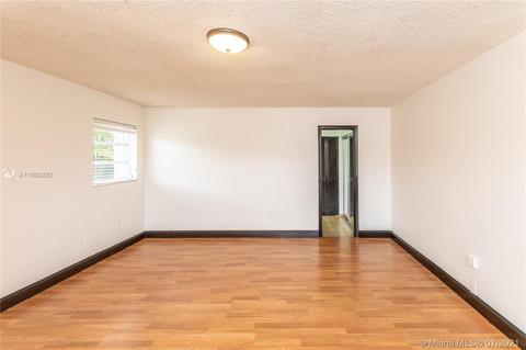 640 E 12th Pl, Hialeah, FL 33010 photo 25