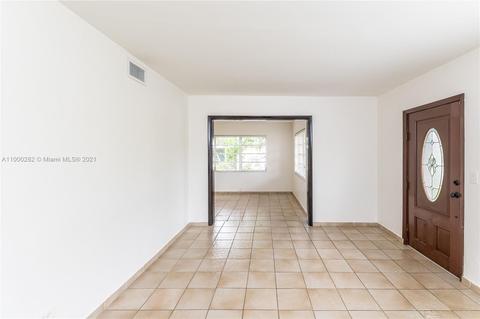 640 E 12th Pl, Hialeah, FL 33010 photo 6