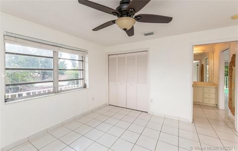 640 E 12th Pl, Hialeah, FL 33010 photo 50