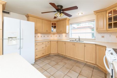 640 E 12th Pl, Hialeah, FL 33010 photo 16