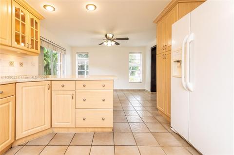 640 E 12th Pl, Hialeah, FL 33010 photo 21