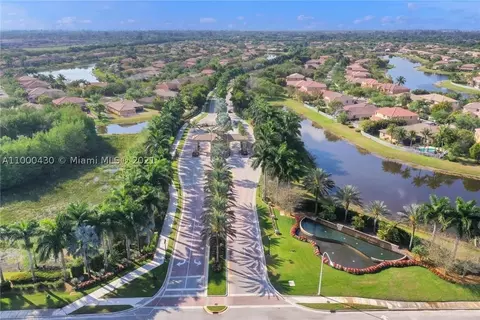 19304 Seneca Ave, Weston, FL 33332 photo 18