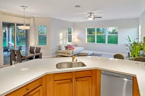 19304 Seneca Ave, Weston, FL 33332 photo 9