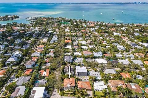 570 Hampton Ln, Key Biscayne, FL 33149 photo 3