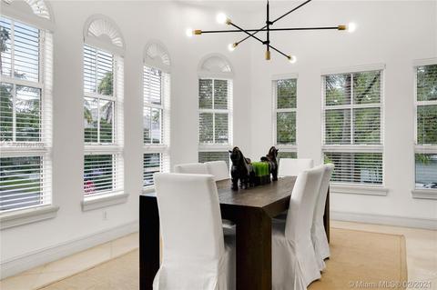 570 Hampton Ln, Key Biscayne, FL 33149 photo 13