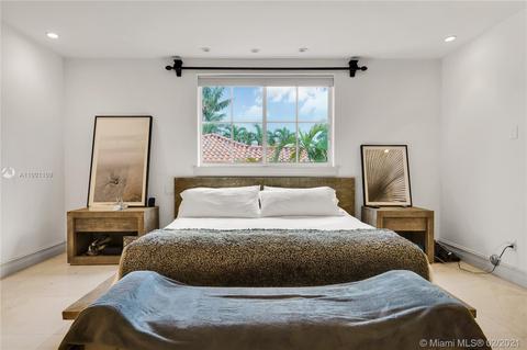 570 Hampton Ln, Key Biscayne, FL 33149 photo 21