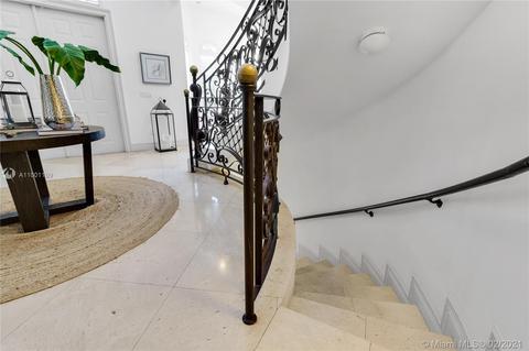 570 Hampton Ln, Key Biscayne, FL 33149 photo 11