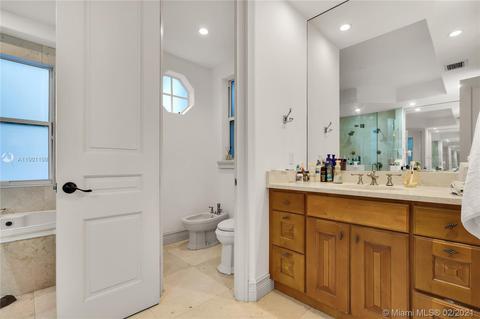 570 Hampton Ln, Key Biscayne, FL 33149 photo 27