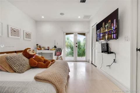570 Hampton Ln, Key Biscayne, FL 33149 photo 49