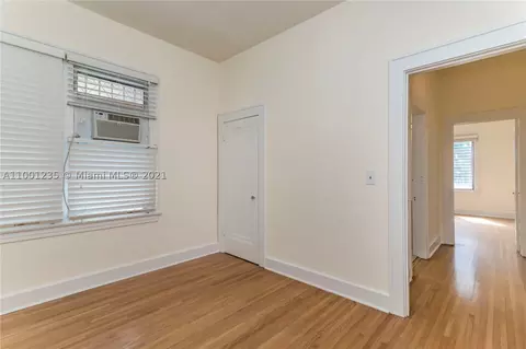 918 SW 10th St, Miami, FL 33130 photo 19