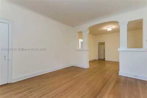 918 SW 10th St, Miami, FL 33130 photo 10