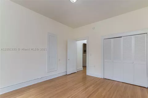 918 SW 10th St, Miami, FL 33130 photo 22