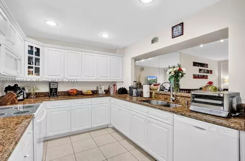 151 Crandon Blvd #236, Key Biscayne, FL 33149 photo 3