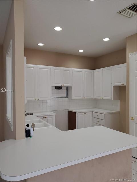 165 Honeysuckle Dr, Jupiter, FL 33458 photo 9
