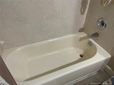 6960 Bottlebrush Dr, Miami Lakes, FL 33014 photo 22