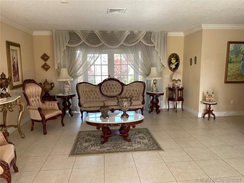 6960 Bottlebrush Dr, Miami Lakes, FL 33014 photo 7