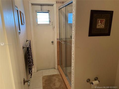 6960 Bottlebrush Dr, Miami Lakes, FL 33014 photo 18