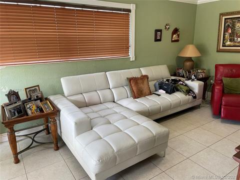 6960 Bottlebrush Dr, Miami Lakes, FL 33014 photo 14