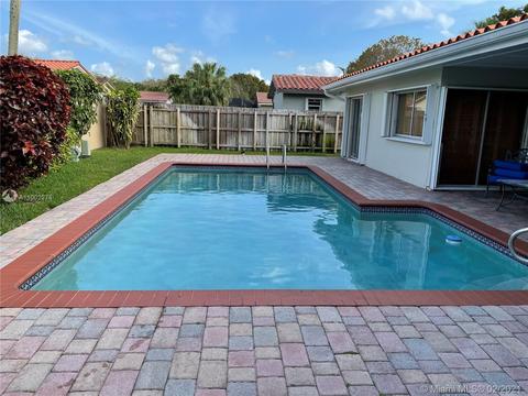 6960 Bottlebrush Dr, Miami Lakes, FL 33014 photo 26
