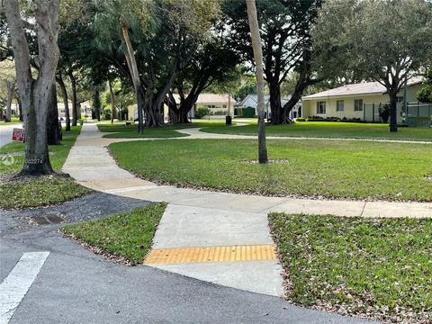 6960 Bottlebrush Dr, Miami Lakes, FL 33014 photo 1