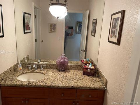 6960 Bottlebrush Dr, Miami Lakes, FL 33014 photo 17