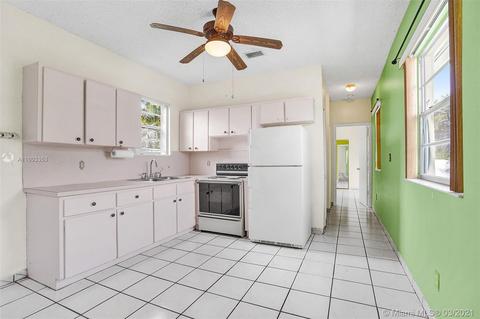 275 E 40th St, Hialeah, FL 33013 photo 45