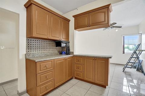 275 E 40th St, Hialeah, FL 33013 photo 35