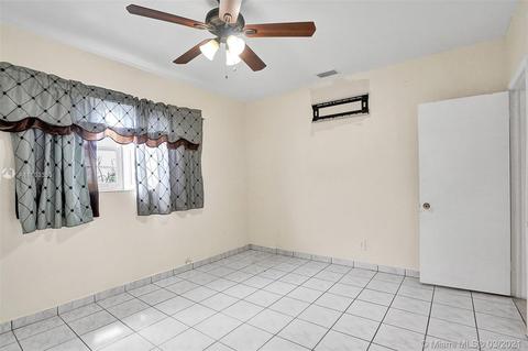 275 E 40th St, Hialeah, FL 33013 photo 21