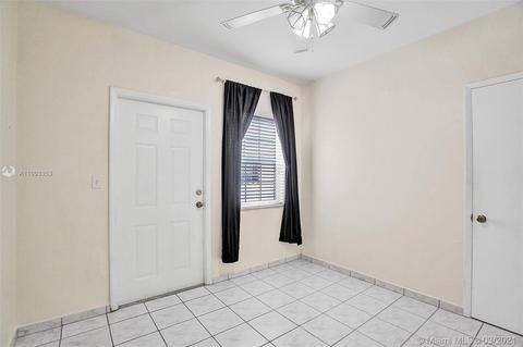 275 E 40th St, Hialeah, FL 33013 photo 16