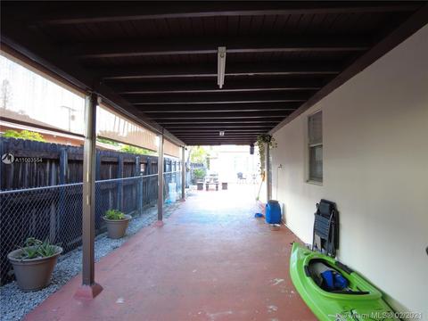 221 E 37th St, Hialeah, FL 33013 photo 11