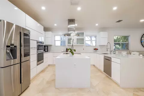 3535 E Fairview St, Miami, FL 33133 photo 21