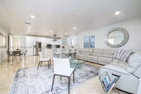3535 E Fairview St, Miami, FL 33133 photo 10