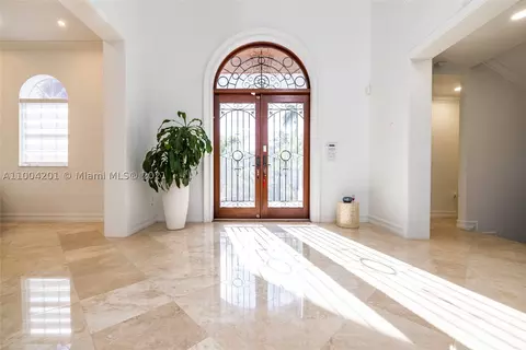 3535 E Fairview St, Miami, FL 33133 photo 8