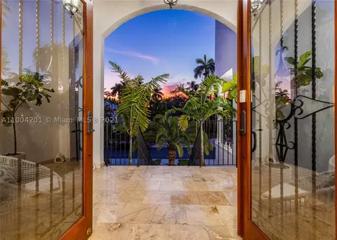 3535 E Fairview St, Miami, FL 33133 photo 7