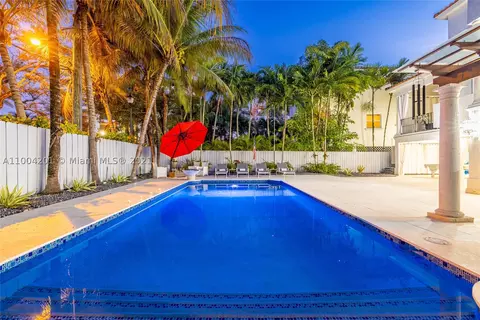 3535 E Fairview St, Miami, FL 33133 photo 38