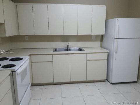 453 E 13th St, Hialeah, FL 33010 photo 3