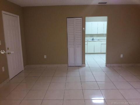 453 E 13th St, Hialeah, FL 33010 photo 12