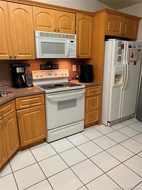3375 W 76th St #237, Hialeah, FL 33018 photo 8