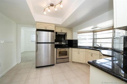 101 NE 173rd St, North Miami Beach, FL 33162 photo 4