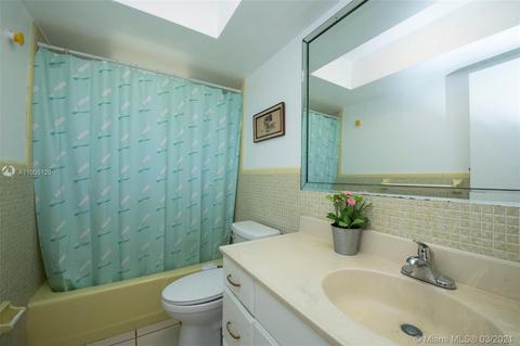 101 NE 173rd St, North Miami Beach, FL 33162 photo 9