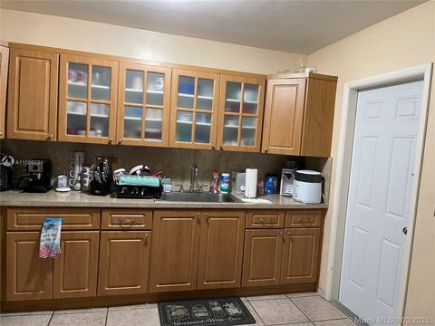 842 E 23rd St, Hialeah, FL 33013 photo 7