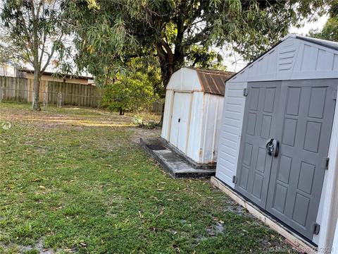 842 E 23rd St, Hialeah, FL 33013 photo 4