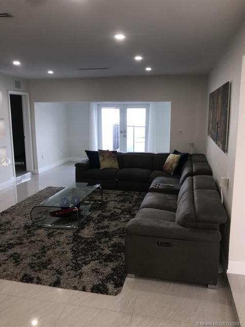 3309 W Lake Pl, Miramar, FL 33023 photo 9